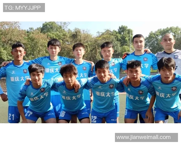 重庆足球队总决赛特别报道：从低谷到巅峰的辉煌征程与突破历程